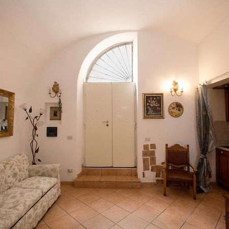 Quattro Cantoni R-Home Rome Room photo