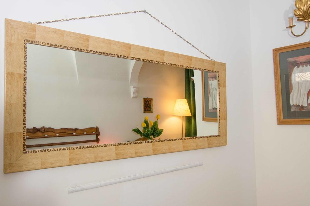 Quattro Cantoni R-Home Rome Room photo