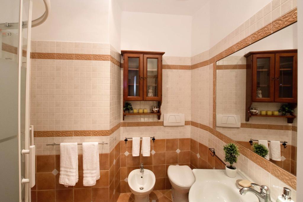Quattro Cantoni R-Home Rome Room photo