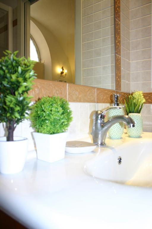 Quattro Cantoni R-Home Rome Room photo
